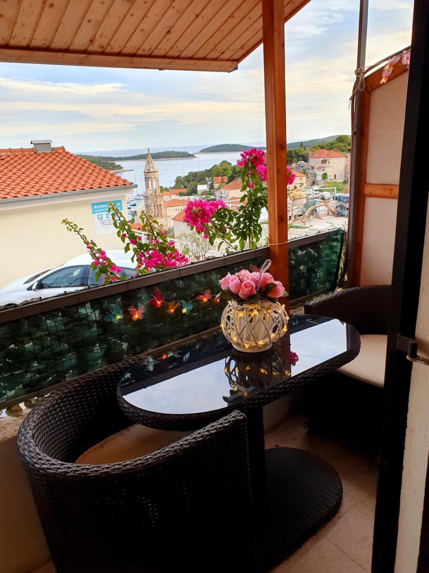 Apartments Luci Хвар Номер фото